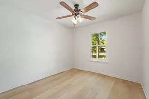 7716 Appomattox Dr, College Station, TX 77845 - Photo 4
