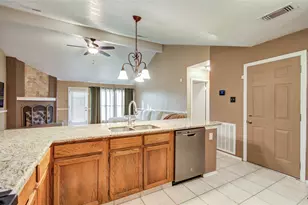 11315 Chelsea Walk Dr, Houston, TX 77066 - Photo 10