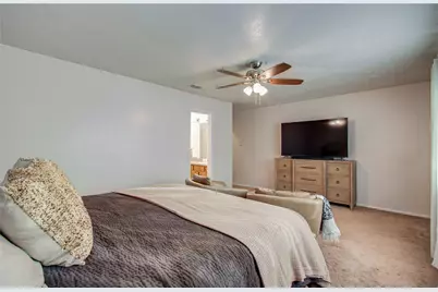 11315 Chelsea Walk Drive, Houston, TX 77066 - Photo 16