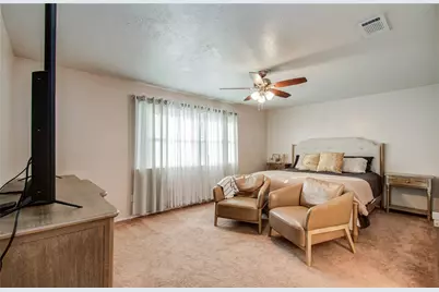 11315 Chelsea Walk Drive, Houston, TX 77066 - Photo 12