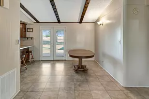 293 Co Rd 406, Edna, TX 77957 - Photo 10