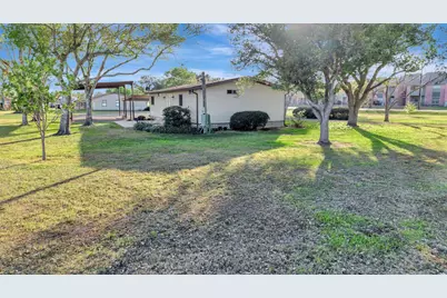 293 County Road 406, Edna, TX 77957 - Photo 34