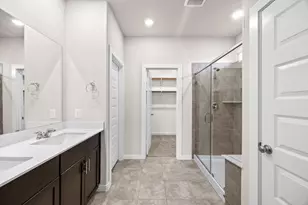 5547 Madden Ln, Houston, TX 77048 - Photo 10