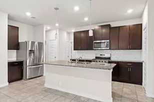 5547 Madden Ln, Houston, TX 77048 - Photo 2