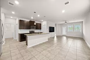 5547 Madden Ln, Houston, TX 77048 - Photo 6