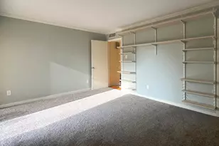 8211 Katy Fwy, Houston, TX 77024 - Photo 16