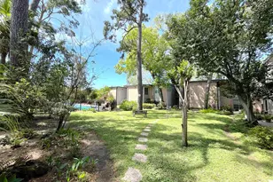 8211 Katy Fwy, Houston, TX 77024 - Photo 30