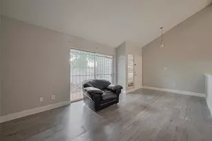 8612 Dairy View Ln, Houston, TX 77072 - Photo 8