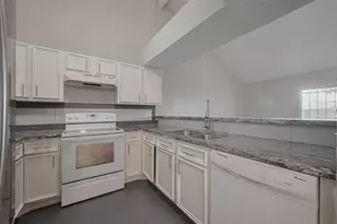 8612 Dairy View Ln, Houston, TX 77072 - Photo 12