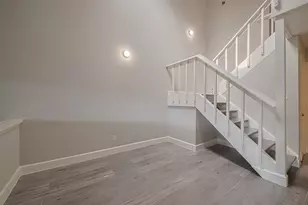 8612 Dairy View Ln, Houston, TX 77072 - Photo 10