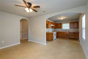 1840 Elgie St, Beaumont, TX 77705 - Photo 4