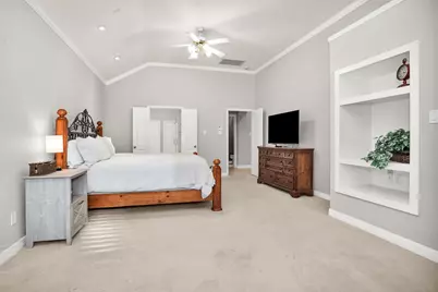 13262 Meadow Creek Lane, Conroe, TX 77302 - Photo 16