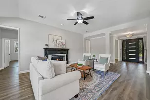 1704 Brill Dr, Friendswood, TX 77546 - Photo 2