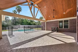 1704 Brill Dr, Friendswood, TX 77546 - Photo 32