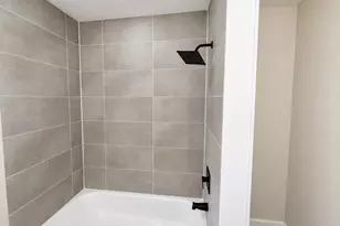 11410 Braewick Dr, Houston, TX 77035 - Photo 16