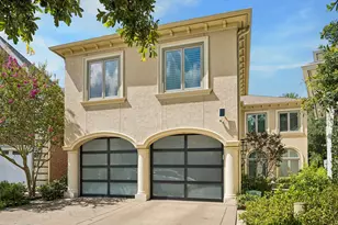 1106 Bayou Island Dr, Houston, TX 77024 - Photo 2