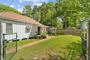 3915 W Estes Dr Dr, Bacliff, TX 77518 - Photo 18