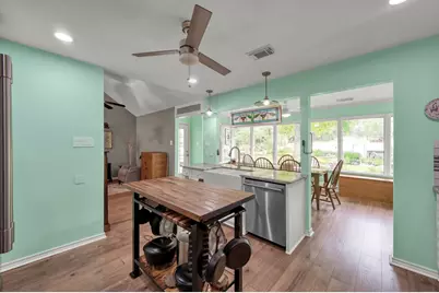 197 Sunset Lake Drive, Huntsville, TX 77340 - Photo 14