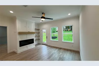 110 Cove Place Court, Conroe, TX 77356 - Photo 12