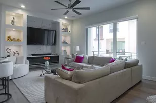 2204 Penny Derrick Ln, Houston, TX 77055 - Photo 8