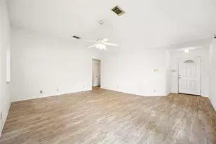 331 Stone Point, New Braunfels, TX 78130 - Photo 4