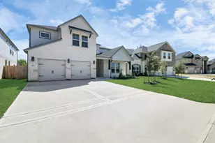 1021 Wine Berry Ct, Magnolia, TX 77355 - Photo 2