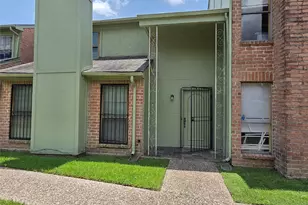 11529 S Kirkwood Rd, Houston, TX 77477 - Photo 2