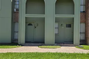 11529 S Kirkwood Rd, Houston, TX 77477 - Photo 1