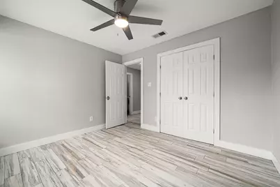 4902 Moody Reef Drive, Bacliff, TX 77518 - Photo 16