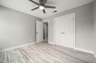 4902 Moody Reef Dr, Bacliff, TX 77518 - Photo 16