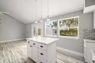 4902 Moody Reef Dr, Bacliff, TX 77518 - Photo 10