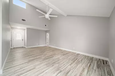 4902 Moody Reef Drive, Bacliff, TX 77518 - Photo 6