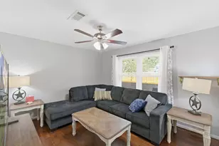 4702 Ave P 1/2, Galveston, TX 77551 - Photo 12