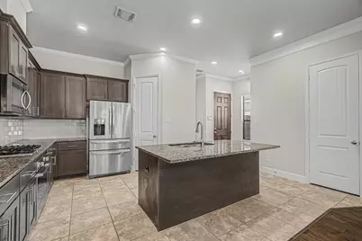 829 W 20th Street, Houston, TX 77008 - Photo 6