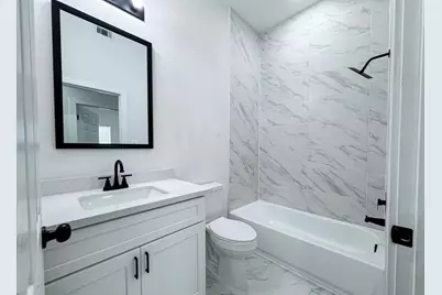 328 Clearwater St #A, Houston, TX 77029 - Photo 4