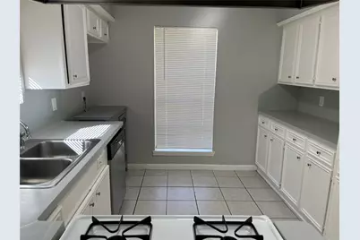 2402 Fawnwood Lane, Spring, TX 77386 - Photo 8