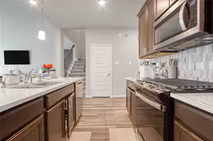 1334 Eagle Pass Dr, Rosharon, TX 77583 - Photo 6