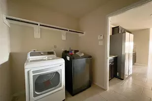 29043 Jacobs River Dr, Katy, TX 77494 - Photo 6