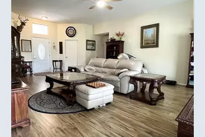 2735 S Peach Hollow Circle, Pearland, TX 77584 - Photo 6