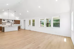 114 Roebuck Ln, New Waverly, TX 77358 - Photo 12