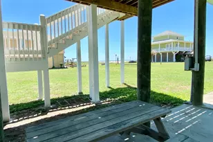 861 Alberdie Dr, Crystal Beach, TX 77650 - Photo 18