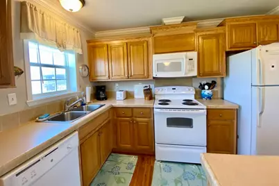861 Alberdie Drive, Crystal Beach, TX 77650 - Photo 8