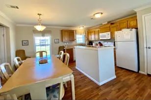 861 Alberdie Dr, Crystal Beach, TX 77650 - Photo 6