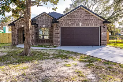 1413 4th Avenue N, Texas City, TX 77590 - Photo 1