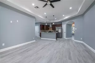 1413 4th Ave N, Texas City, TX 77590 - Photo 6