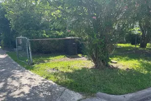 2308 Russell St, Houston, TX 77026 - Photo 6