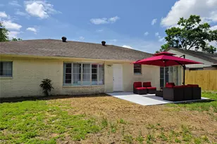 10918 Ensbrook Dr, Houston, TX 77099 - Photo 32
