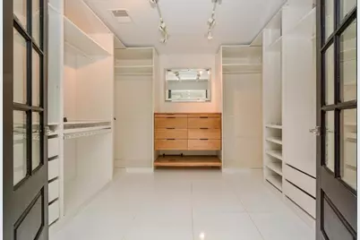 10603 Riverview Drive, Houston, TX 77042 - Photo 38