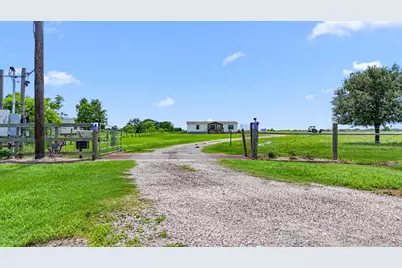 22360 640, Damon, TX 77430 - Photo 2