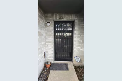 10827 S Braes Bend Dr, Houston, TX 77071 - Photo 1